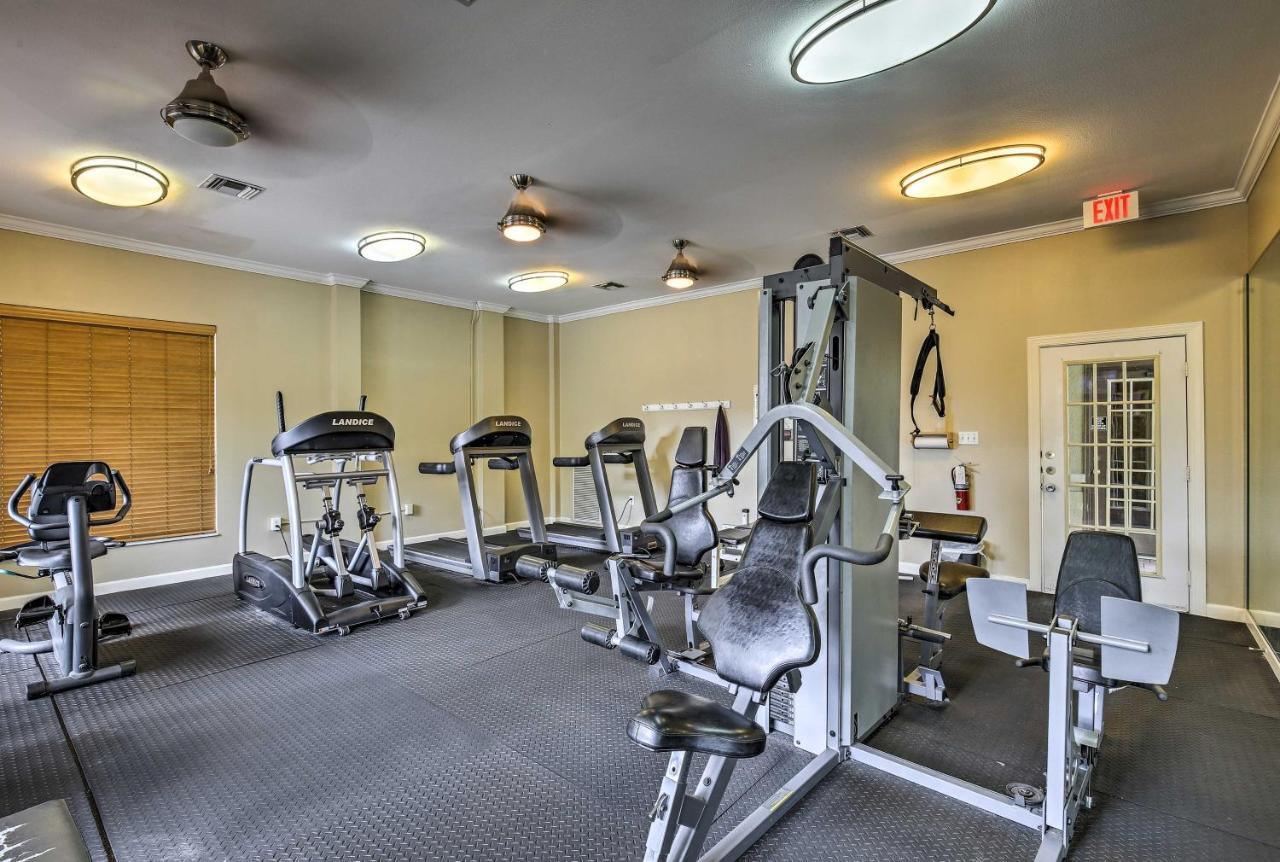 Modern Condo With Pool 4 Mi To Clearwater Beach! ภายนอก รูปภาพ