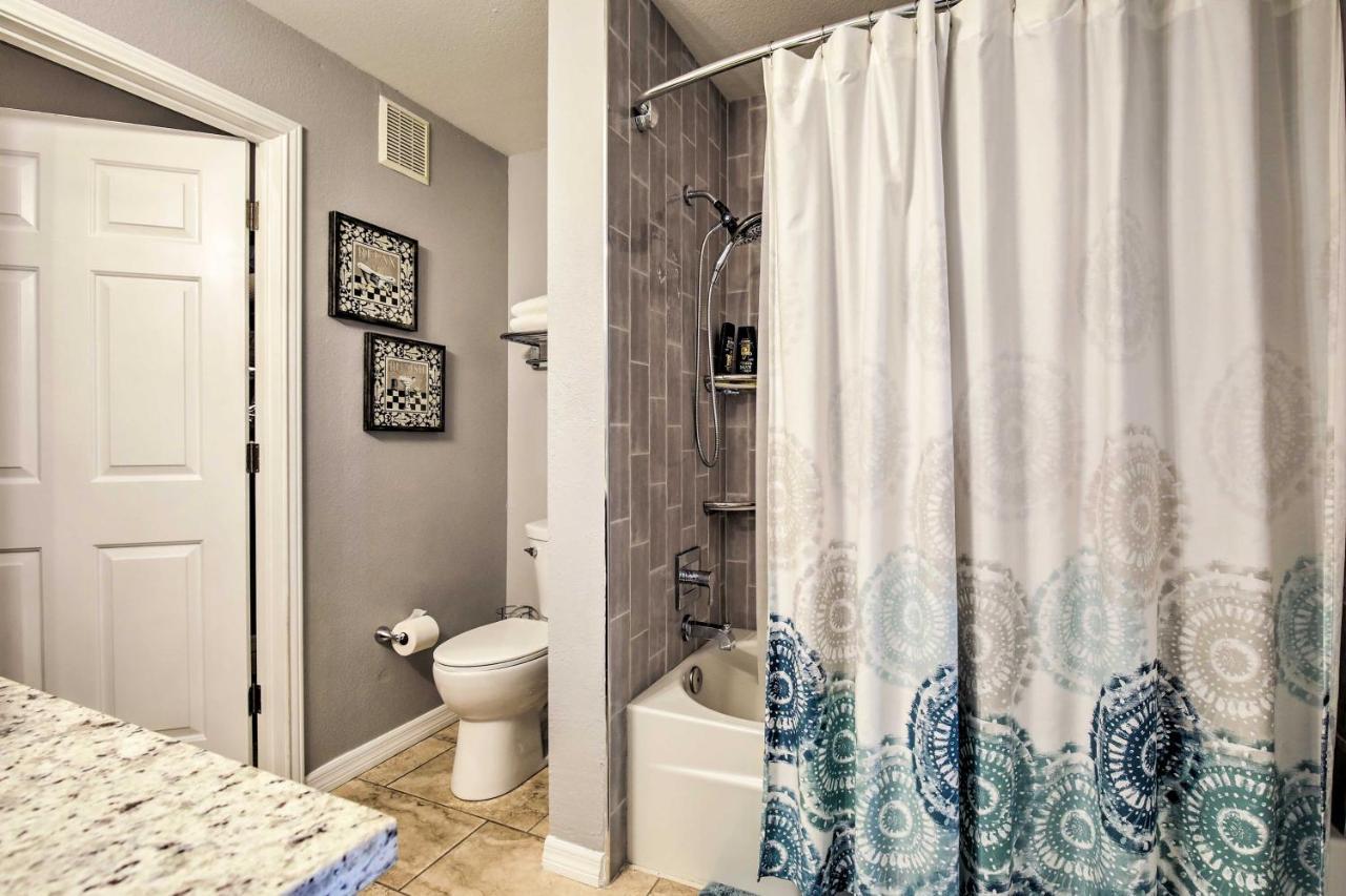 Modern Condo With Pool 4 Mi To Clearwater Beach! ภายนอก รูปภาพ